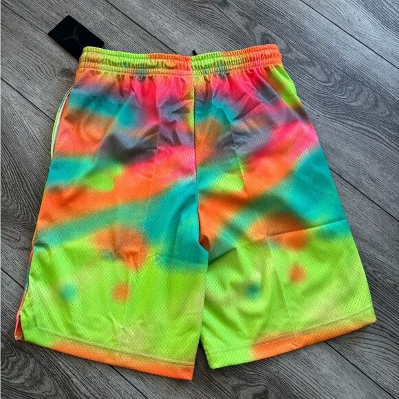 Jordan Orange and Green Mesh Shorts - Picture 2 of 6